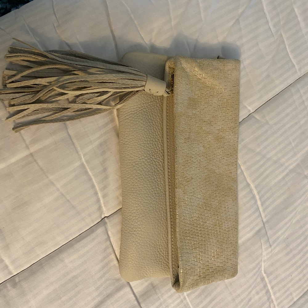 GiGi leather clutch in champagne